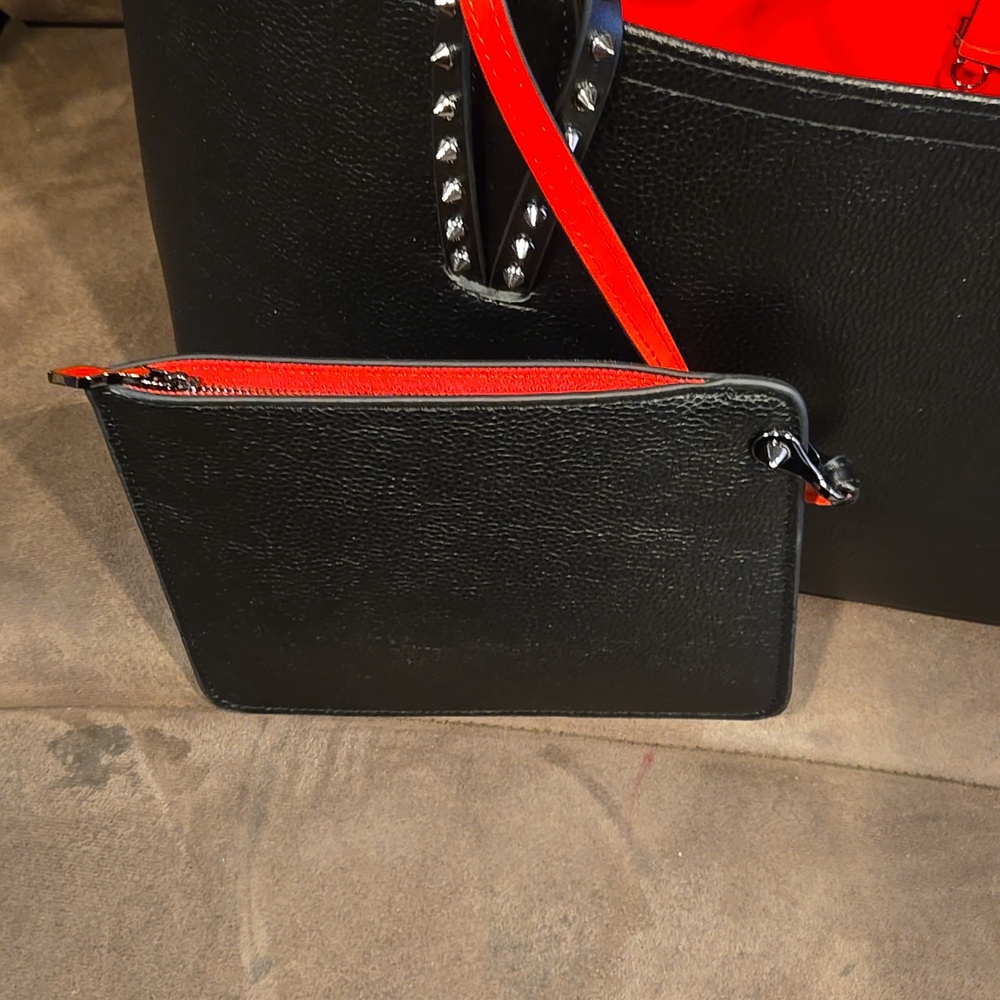 Loubuotin Tote Replica - Picture 4 of 4